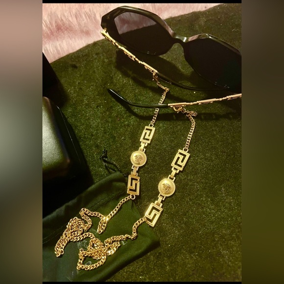 VERSACE LUXXOTICA BLACK OCTAGON FRAMES WGOLD LATTICE DETAIL & GOLDEN CHAIN INCL - Picture 2 of 8